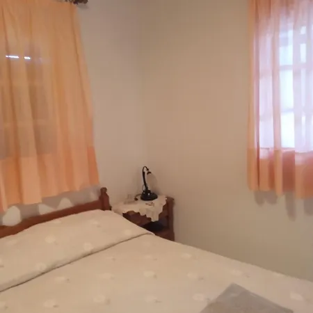Niki's House *